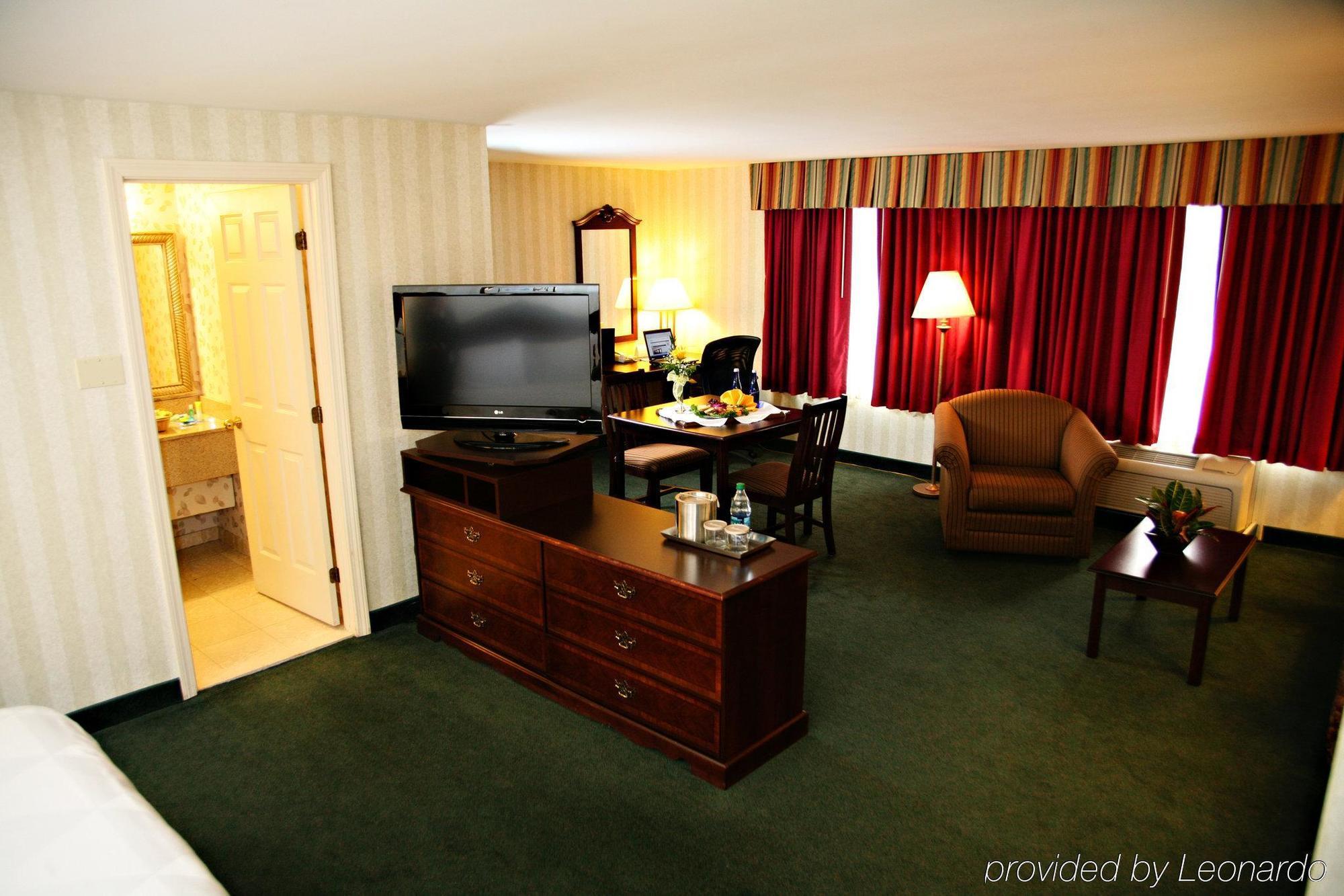 Radisson Hotel And Suites Chelmsford-Lowell Kamer foto