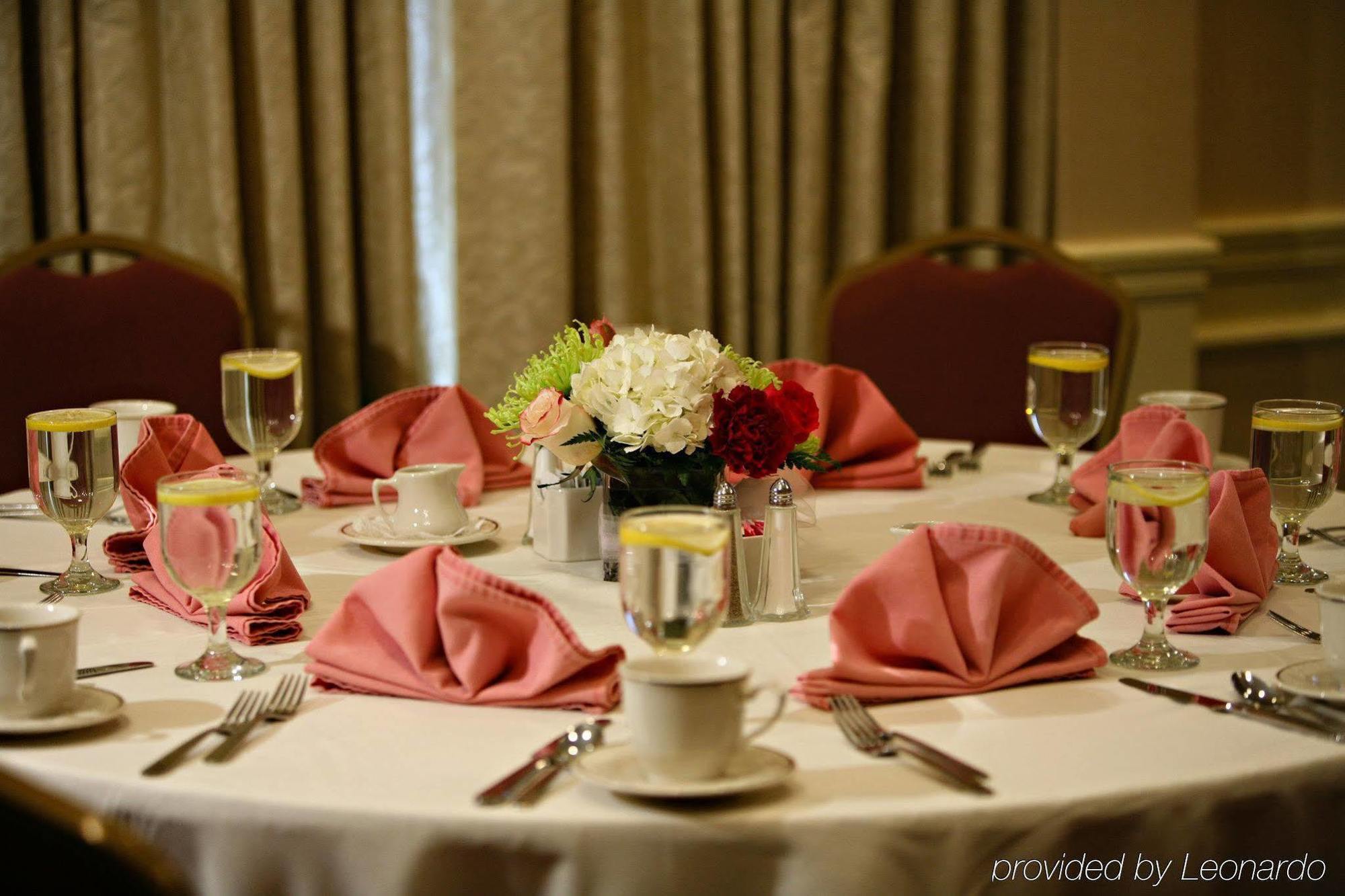 Radisson Hotel And Suites Chelmsford-Lowell Restaurant foto
